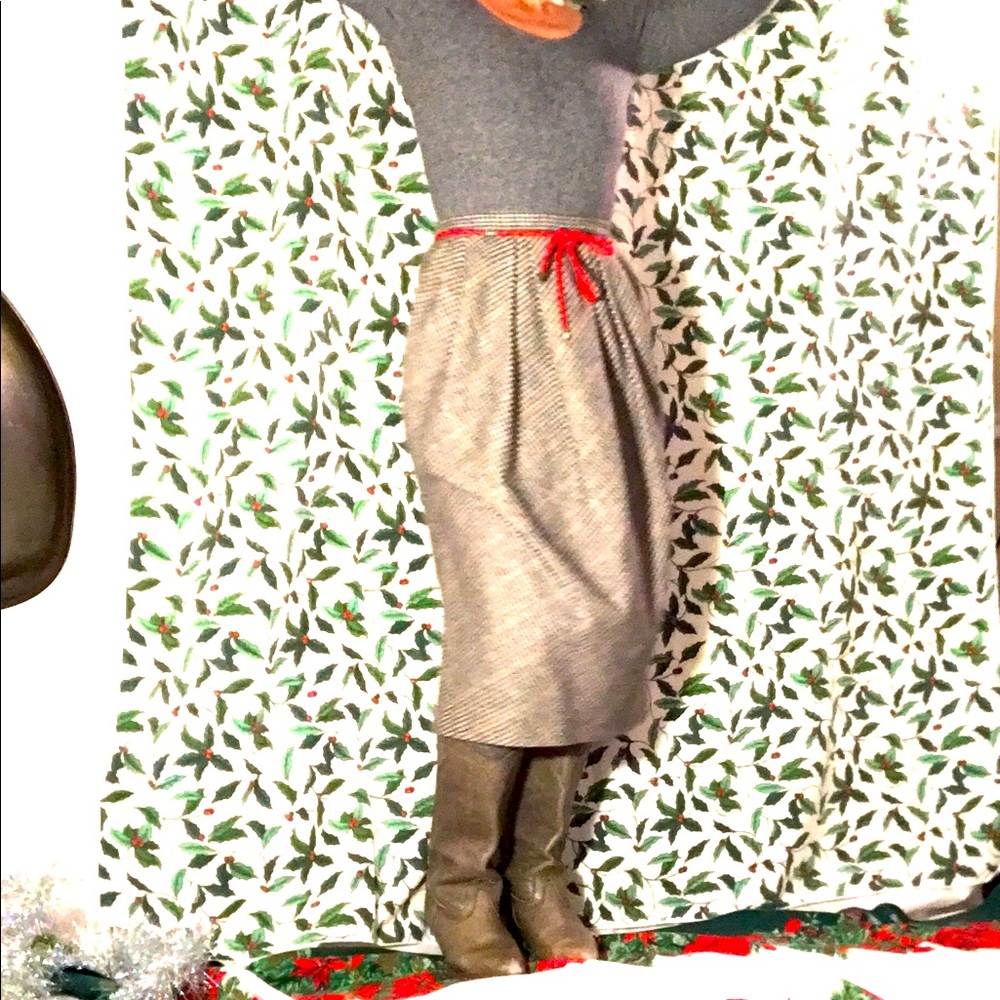 Wool skirt